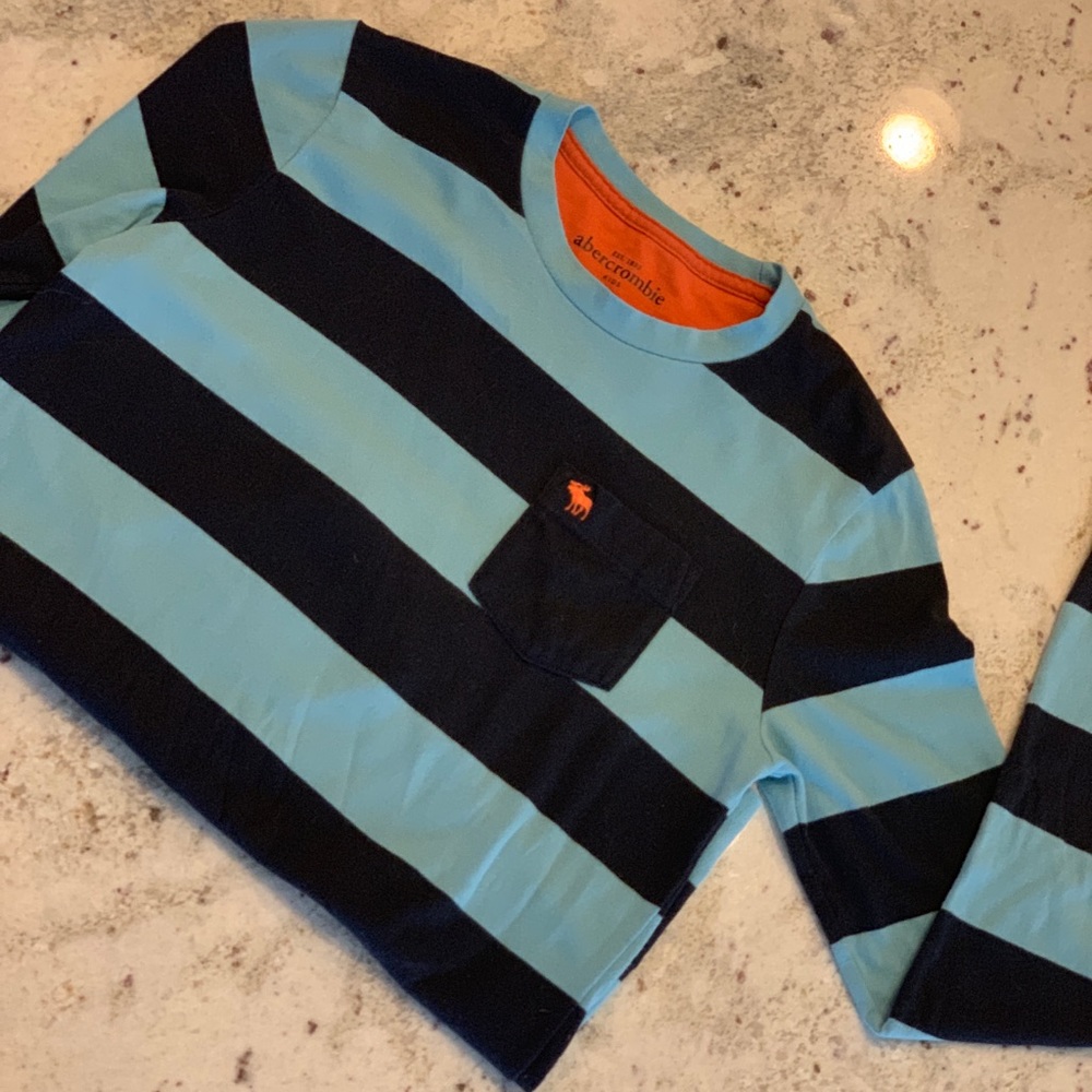 Abercrombie kids long sleeve T-shirt.